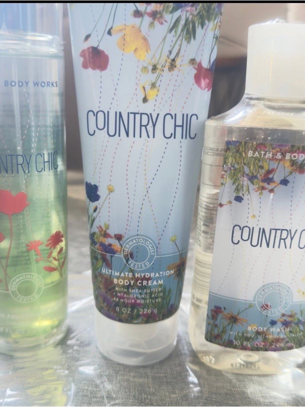 Bath & Body Works Country Chic Body Cream - Light Blue with Floral Accents